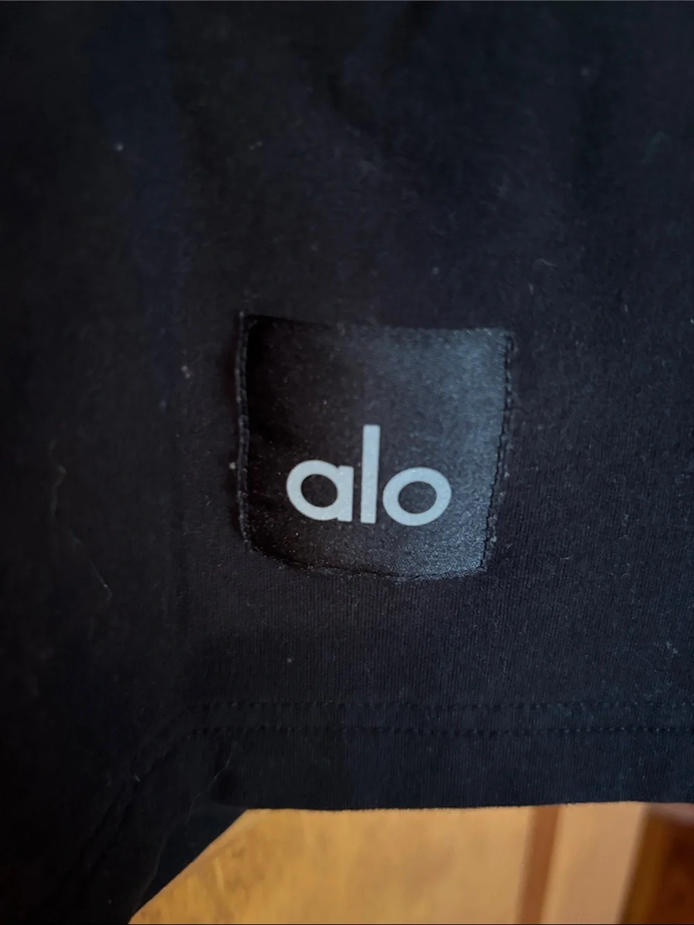 ALO Yoga Men's Black Casual Button Down Shirt